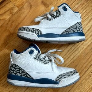 Jordan 3 retro toddler size 9c